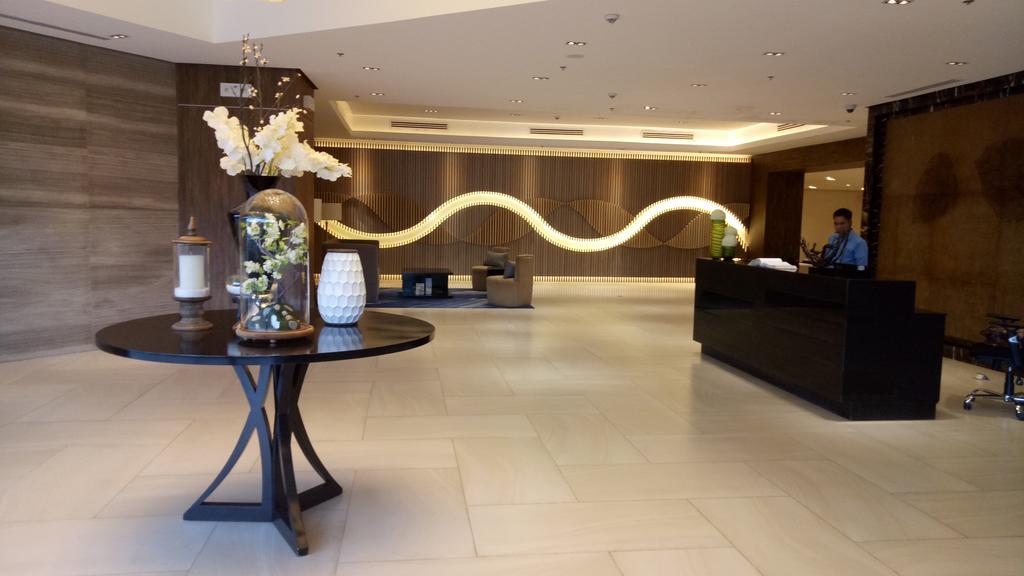 Mactan Newtown Condo Lapu-Lapu City Eksteriør billede